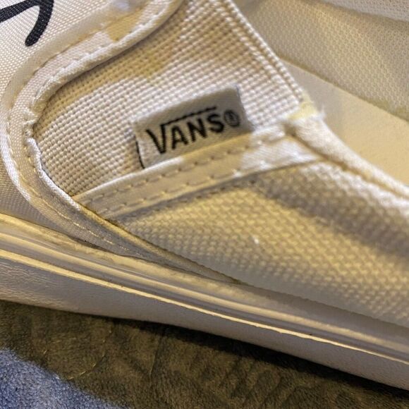 Hand painted Mickey and Minnie Vans Size 7 - Picture 4 of 11